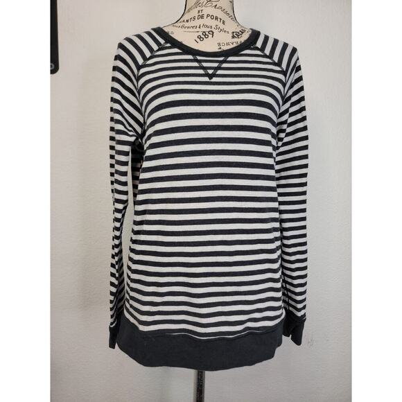 Lululemon Reversible Open Your Heart Striped Long Sleeve Top Sz Small White Gray - Picture 3 of 13